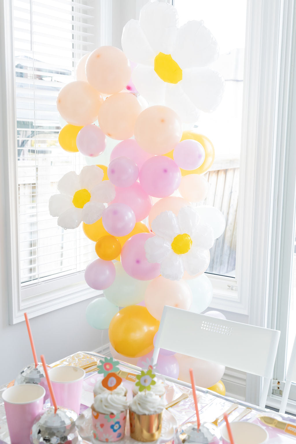 Groovy 6ft Balloon Garland